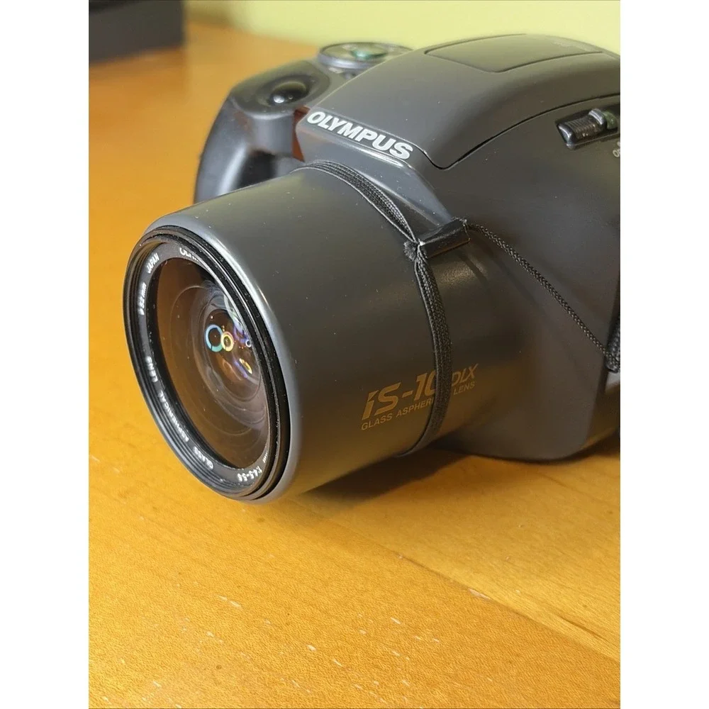 Olympus IS-10 28-110 High Resolution Camera With Strap New Batteries